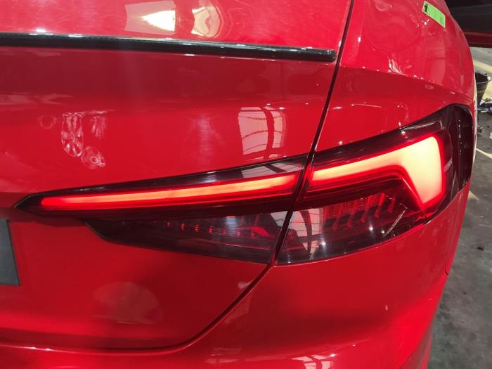 Audi RS 5 2.9 V6 TFSI 24V Épave (2017, Métallisé, Rouge)