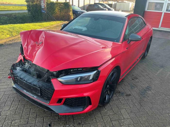 Audi RS 5 2.9 V6 TFSI 24V Épave (2017, Métallisé, Rouge)