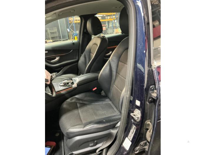 Mercedes GLC 2.2 250d 16V BlueTEC 4-Matic Épave (2017, Métallisé, Bleu)