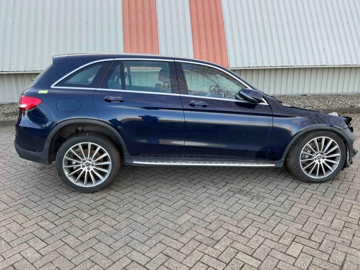 Mercedes GLC 2.2 250d 16V BlueTEC 4-Matic Épave (2017, Métallisé, Bleu)