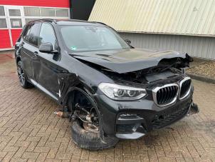 BMW X3 xDrive 30d 3.0 Turbo 24V Mild Hybrid Samochód złomowany (2021, Metalik, Czarny)