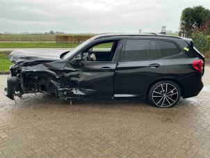 BMW X3 xDrive 30d 3.0 Turbo 24V Mild Hybrid Samochód złomowany (2021, Metalik, Czarny)