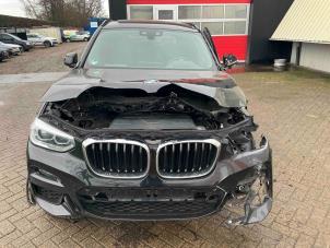 BMW X3 xDrive 30d 3.0 Turbo 24V Mild Hybrid Samochód złomowany (2021, Metalik, Czarny)