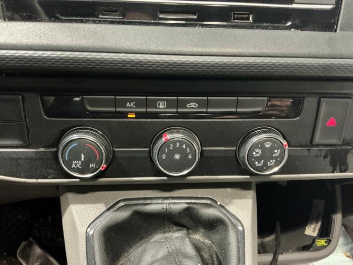Volkswagen Transporter T6 2.0 TDI 150 Épave (2021, Gris)