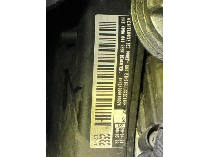 Volkswagen Transporter T6 2.0 TDI 150 Épave (2021, Gris)