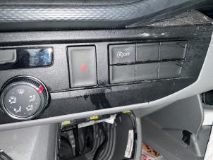 Volkswagen Transporter T6 2.0 TDI 150 Épave (2021, Gris)