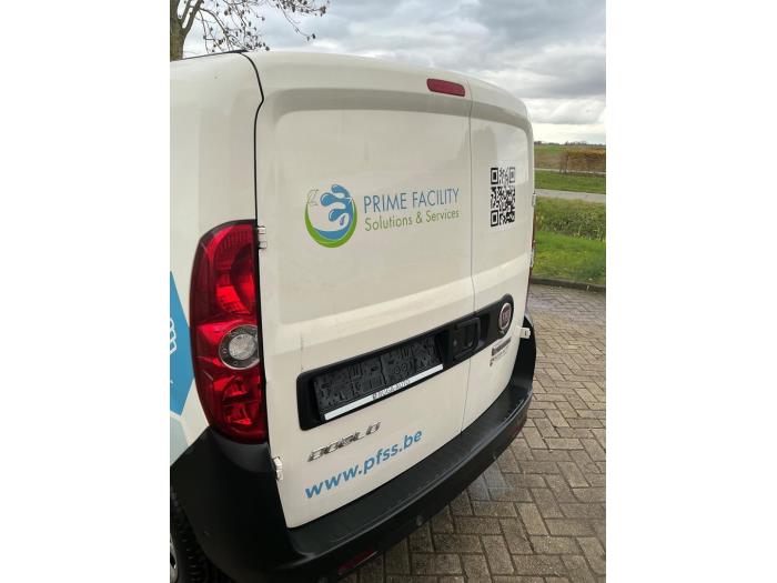 Fiat Doblo 15- Épave (2021, Blanc)