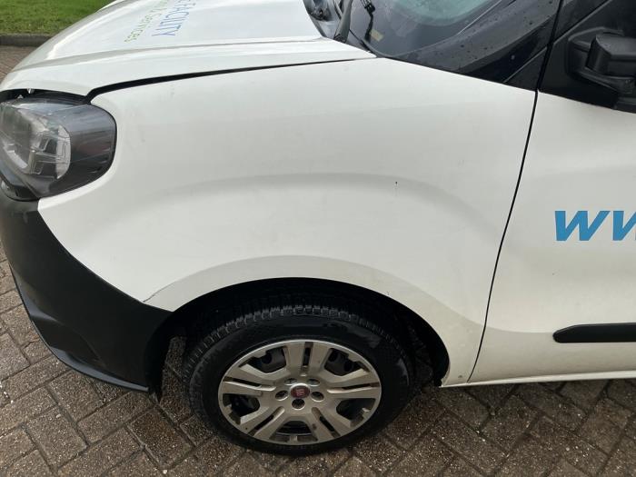 Fiat Doblo 15- Épave (2021, Blanc)