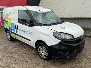 Fiat Doblo 15- Épave (2021, Blanc)