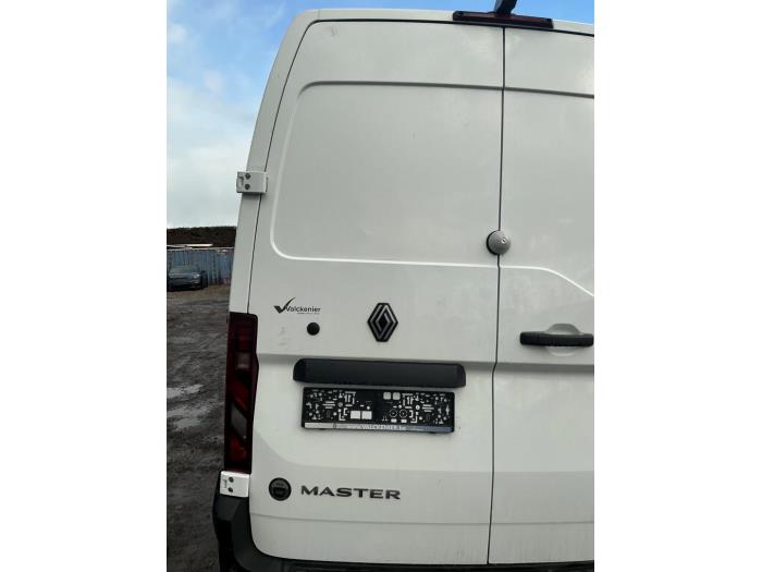 Renault Master IV 2.0 Blue dCi 150 Épave (2025, Blanc)