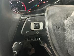 Volkswagen Passat Variant 1.6 TDI 16V Samochód złomowany (2019, Metalik, Srebrnoszary)