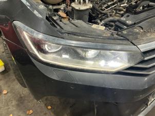Volkswagen Passat Variant 1.6 TDI 16V Samochód złomowany (2019, Metalik, Srebrnoszary)