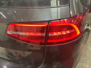 Volkswagen Passat Variant 1.6 TDI 16V Samochód złomowany (2019, Metalik, Srebrnoszary)