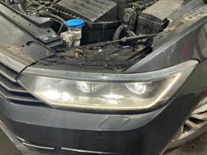 Volkswagen Passat Variant 1.6 TDI 16V Samochód złomowany (2019, Metalik, Srebrnoszary)