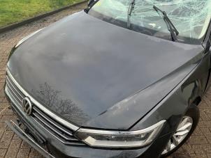 Volkswagen Passat Variant 1.6 TDI 16V Samochód złomowany (2019, Metalik, Srebrnoszary)