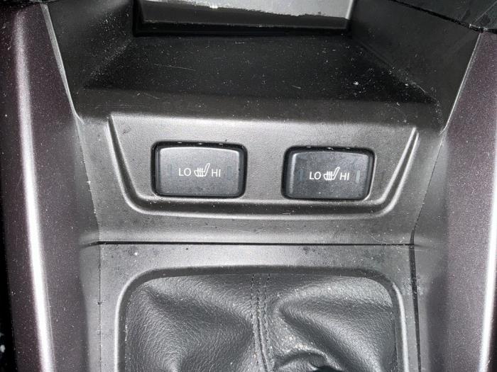 Suzuki Vitara 1.4 Booster Jet Turbo 16V SHVS Épave (2025, Métallisé, Blanc)