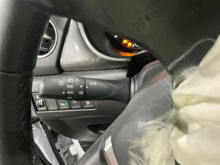 Suzuki Vitara 1.4 Booster Jet Turbo 16V SHVS Épave (2025, Métallisé, Blanc)