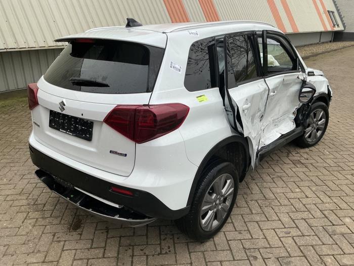 Suzuki Vitara 1.4 Booster Jet Turbo 16V SHVS Épave (2025, Métallisé, Blanc)