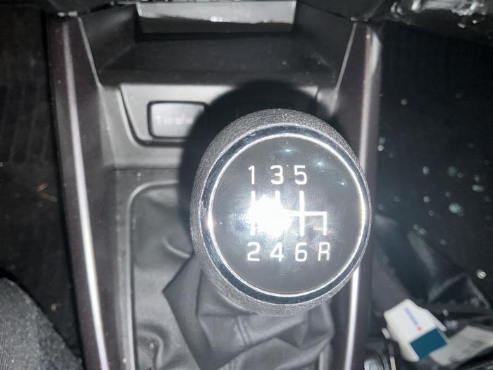Suzuki Vitara 1.4 Booster Jet Turbo 16V SHVS Épave (2025, Métallisé, Blanc)