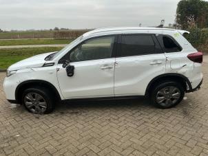 Suzuki Vitara 1.4 Booster Jet Turbo 16V SHVS Épave (2025, Métallisé, Blanc)