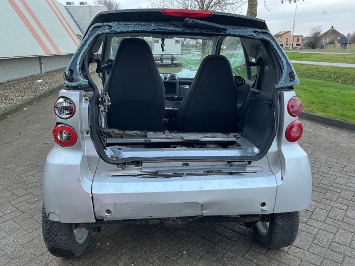 Smart Fortwo Coupé 1.0 52kW,Micro Hybrid Drive Vehículo de desguace (2008, Metálico, Gris plateado)