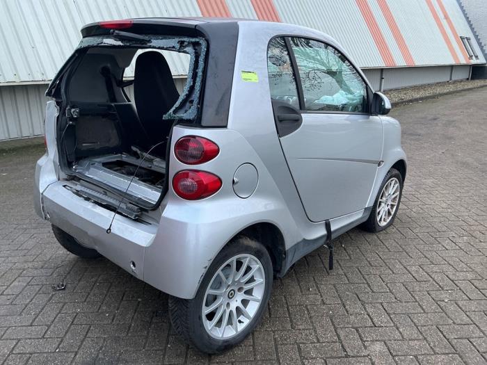 Smart Fortwo Coupé 1.0 52kW,Micro Hybrid Drive Vehículo de desguace (2008, Metálico, Gris plateado)