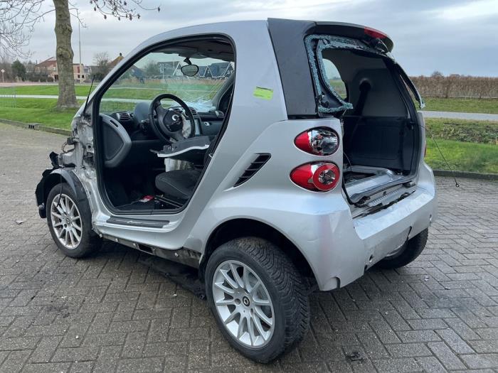 Smart Fortwo Coupé 1.0 52kW,Micro Hybrid Drive Vehículo de desguace (2008, Metálico, Gris plateado)