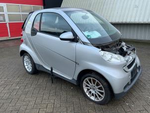 Smart Fortwo Coupé 1.0 52kW,Micro Hybrid Drive Vehículo de desguace (2008, Metálico, Gris plateado)