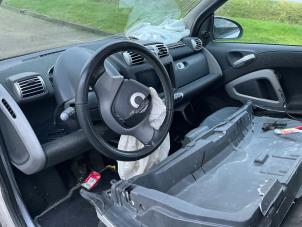 Smart Fortwo Coupé 1.0 52kW,Micro Hybrid Drive Vehículo de desguace (2008, Metálico, Gris plateado)