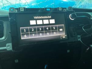 Renault Master III 2.3 dCi 165 16V RWD Samochód złomowany (2024, Bialy)