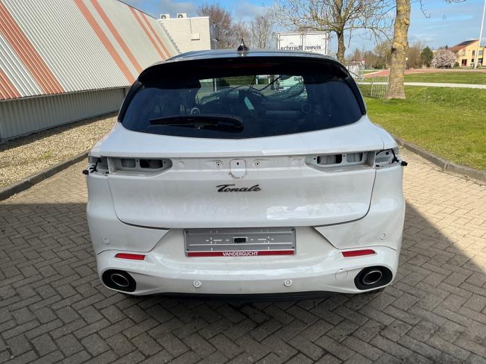 Alfa Romeo Tonale 1.3 T Hybrid Q4 Épave (2025, Blanc)