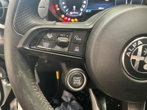 Alfa Romeo Tonale 1.3 T Hybrid Q4 Épave (2025, Blanc)