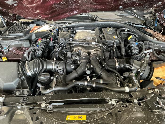 BMW M5 Touring 4.4 xDrive Plug-in Hybrid Épave (2025, Brun)