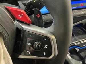 BMW M5 Touring 4.4 xDrive Plug-in Hybrid Épave (2025, Brun)