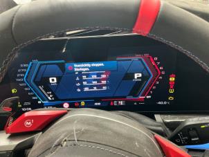 BMW M5 Touring 4.4 xDrive Plug-in Hybrid Épave (2025, Brun)