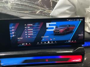 BMW M5 Touring 4.4 xDrive Plug-in Hybrid Épave (2025, Brun)
