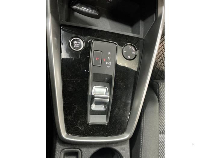 Audi A3 Sportback 2.0 30 TDI 16V Samochód złomowany (2022, Czarny)