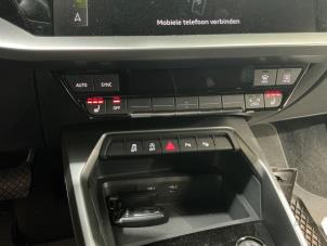 Audi A3 Sportback 2.0 30 TDI 16V Samochód złomowany (2022, Czarny)