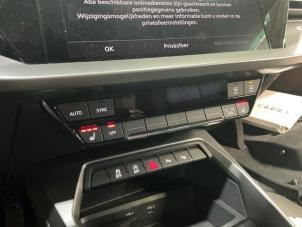 Audi A3 Sportback 2.0 30 TDI 16V Samochód złomowany (2022, Czarny)