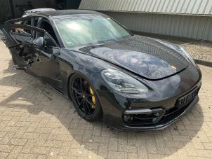 Porsche Panamera Sport Turismo 2.9 V6 24V 4S E-Hybrid Épave (2021, Métallisé, Noir)