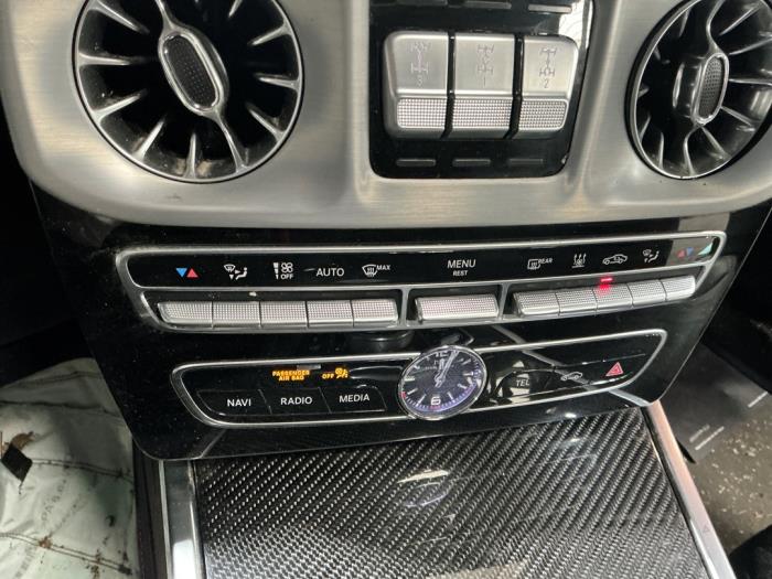 Mercedes G 4.0 G 63 V8 32V 4x4² Vehículo de desguace (2024, Gris)