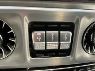 Mercedes G 4.0 G 63 V8 32V 4x4² Vehículo de desguace (2024, Gris)