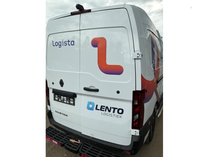 Renault Master IV 2.0 Blue dCi 130 Vehículo de desguace (2024, Blanco)