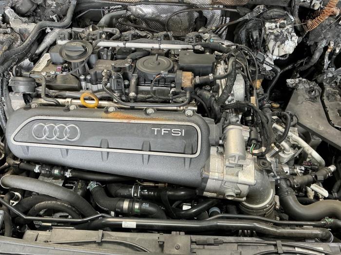 Audi RS 3 Sportback 2.5 TFSI 20V Quattro Vehículo de desguace (2024, Metálico, Gris plateado)