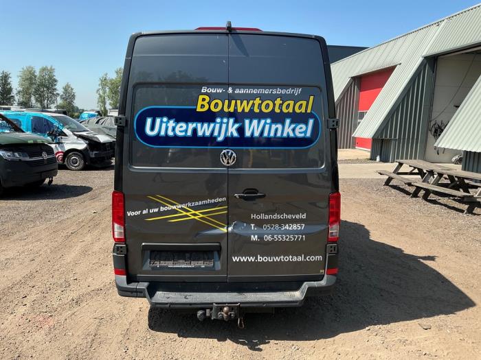 Volkswagen Crafter 2.0 TDI FWD Vehículo de desguace (2018, Metálico, Gris plateado)