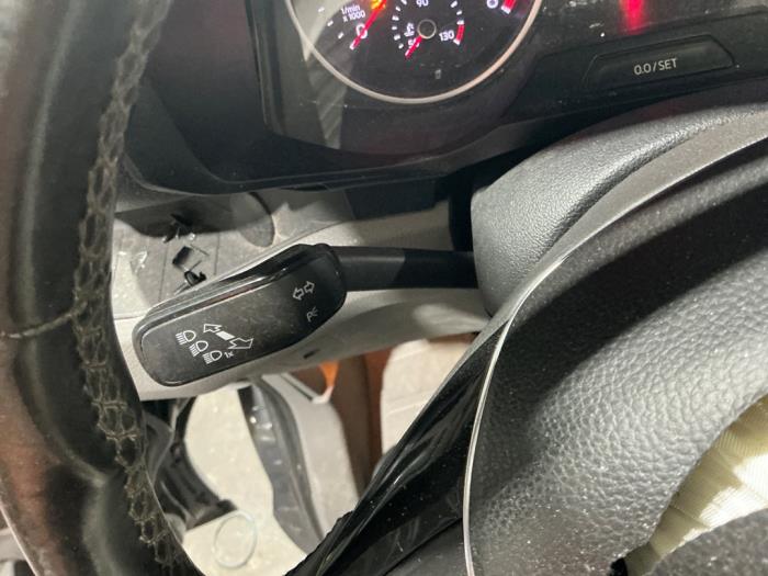Volkswagen Crafter 2.0 TDI FWD Vehículo de desguace (2018, Metálico, Gris plateado)