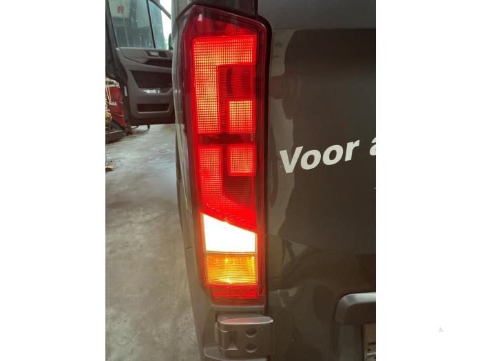Volkswagen Crafter 2.0 TDI FWD Vehículo de desguace (2018, Metálico, Gris plateado)