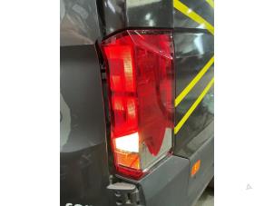 Volkswagen Crafter 2.0 TDI FWD Vehículo de desguace (2018, Metálico, Gris plateado)