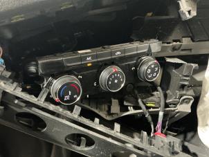 Volkswagen Crafter 2.0 TDI FWD Vehículo de desguace (2018, Metálico, Gris plateado)