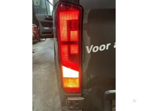 Volkswagen Crafter 2.0 TDI FWD Vehículo de desguace (2018, Metálico, Gris plateado)